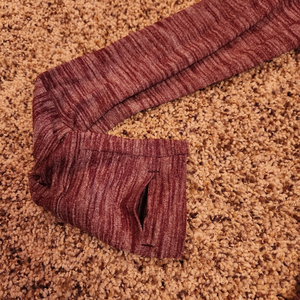 Lululemon - Picture 2 of 4